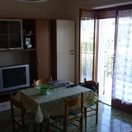 Franca * Giovinazzo